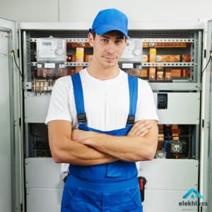 فني لوحات كهرباء 